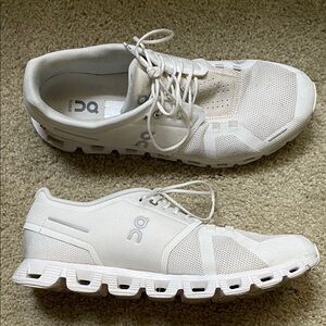 White on White On-Cloud 11.5 Men’s shoes